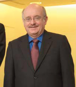 Robert Ralph Davis (Pengarah Bukan Eksekutif Bukan Bebas)